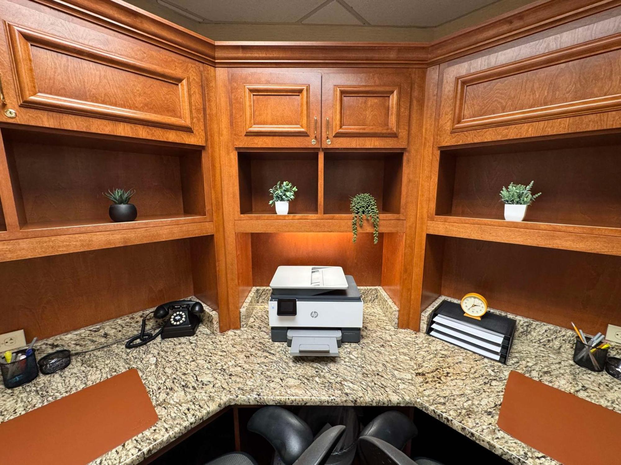 ヒルトン ガーデン イン レイク フォレスト メッタワ Lake Forest エクステリア 写真