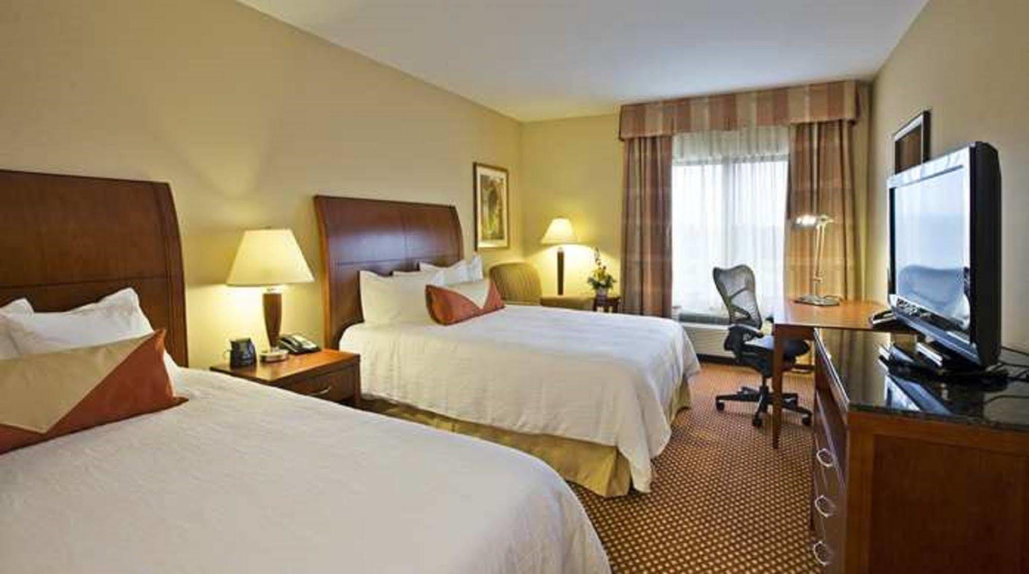 ヒルトン ガーデン イン レイク フォレスト メッタワ Lake Forest 部屋 写真